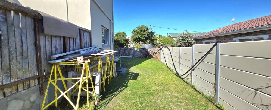 4 Bedroom Property for Sale in Franskraal Western Cape